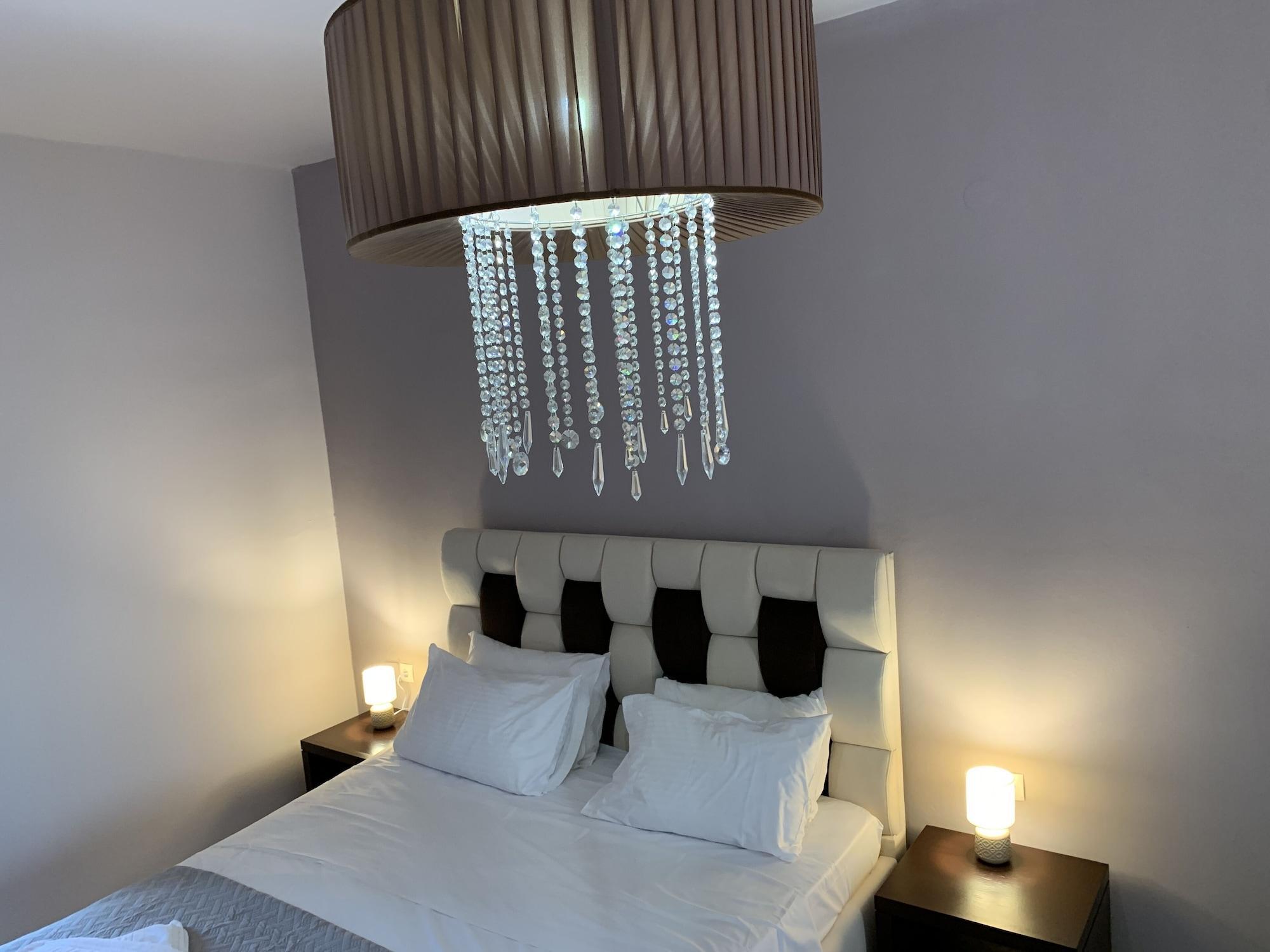 Dioni Hotel อาเดเลียโนส กัมโปส ภายนอก รูปภาพ